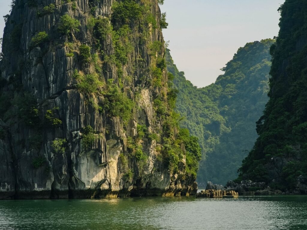 Vietnam 6 Nights 7 Days Tour Package