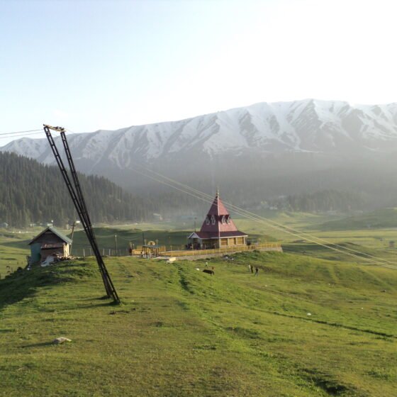 Gulmarg Landscape and Gondola Support Experience