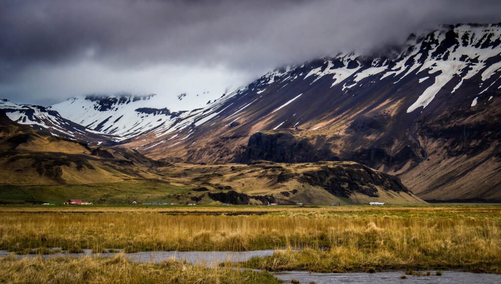 Iceland Travel Guide & Route Planning
